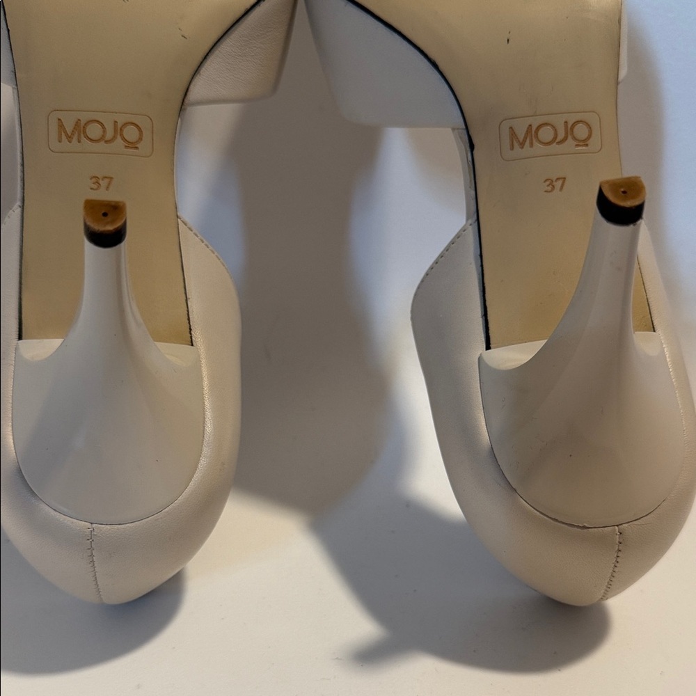 Mojo Claire d'Orsay pump in leather pointed toe and stiletto heel EU37/US6.5 - Picture 7 of 7